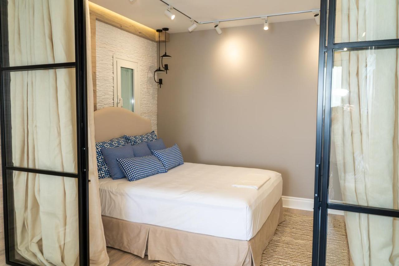 Limani Luxury Apartments Beachfront Sarandë エクステリア 写真