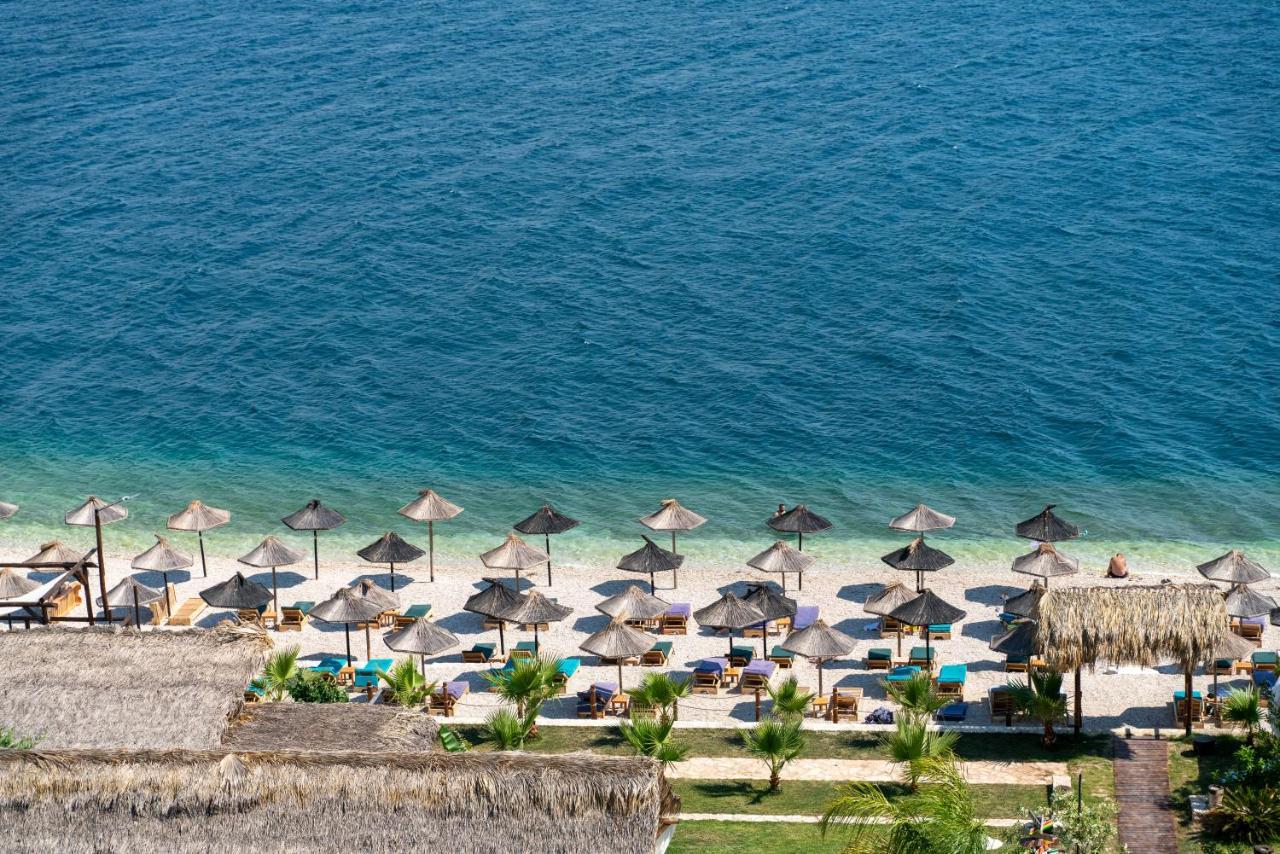 Limani Luxury Apartments Beachfront Sarandë エクステリア 写真