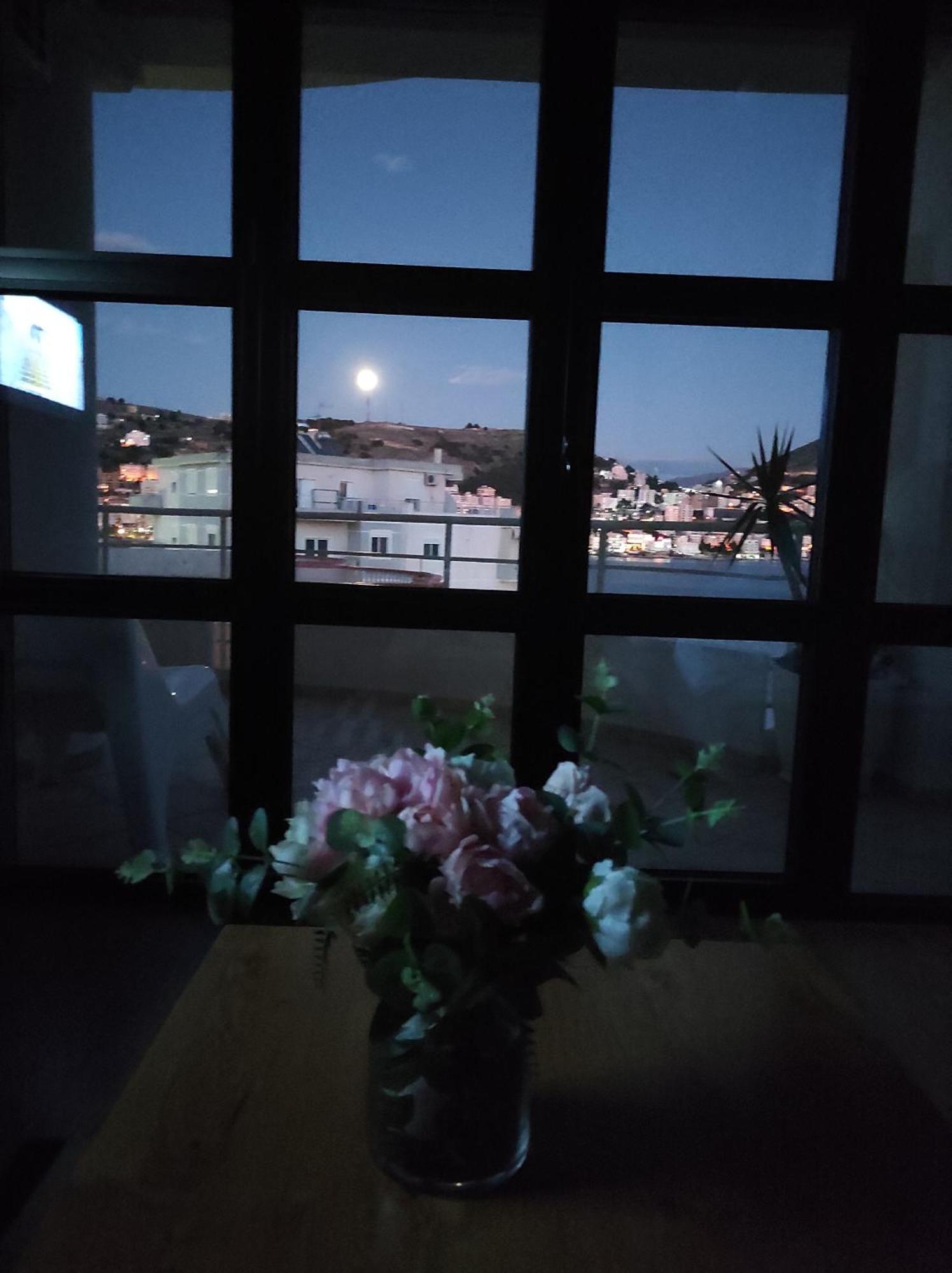 Limani Luxury Apartments Beachfront Sarandë 部屋 写真