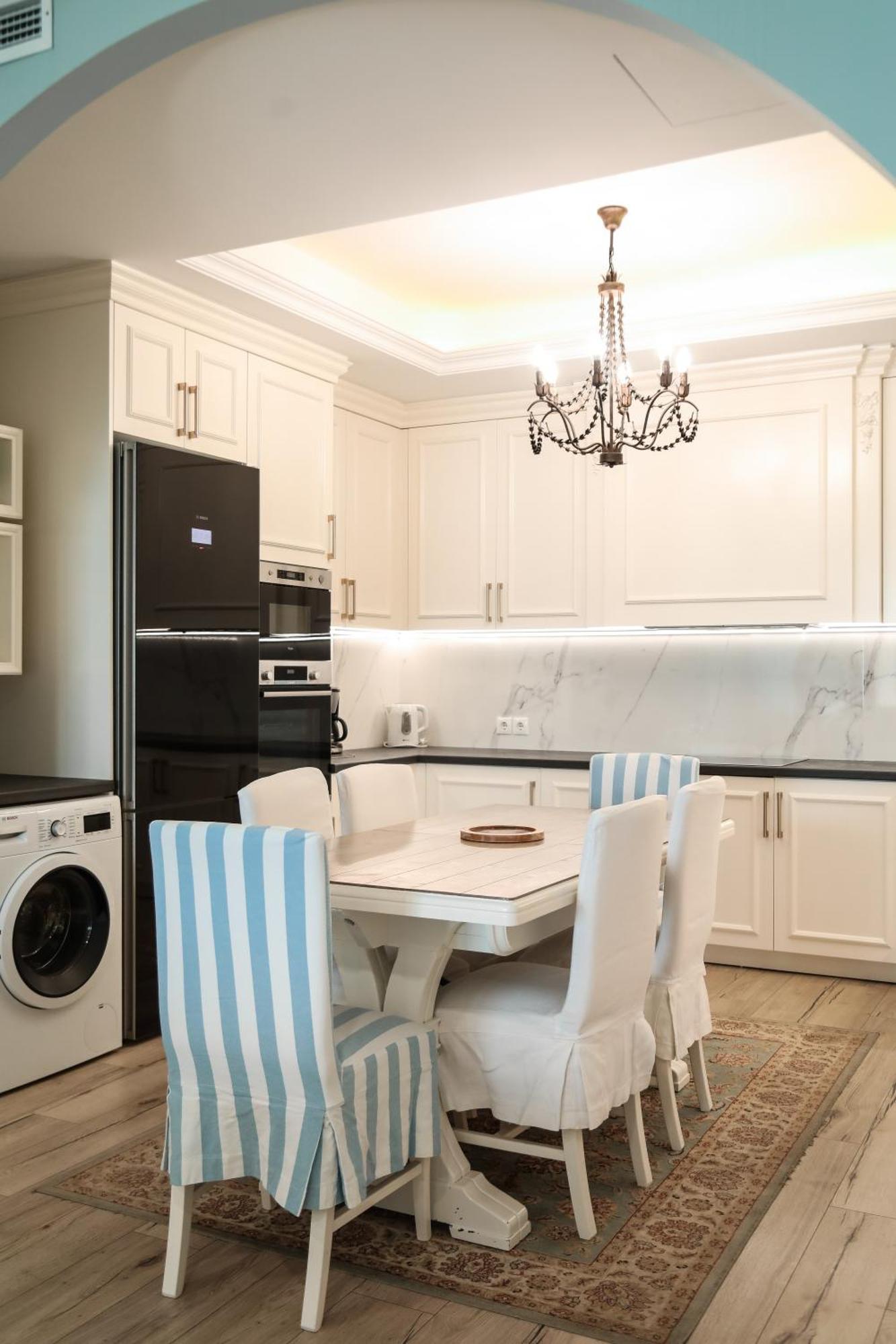 Limani Luxury Apartments Beachfront Sarandë エクステリア 写真