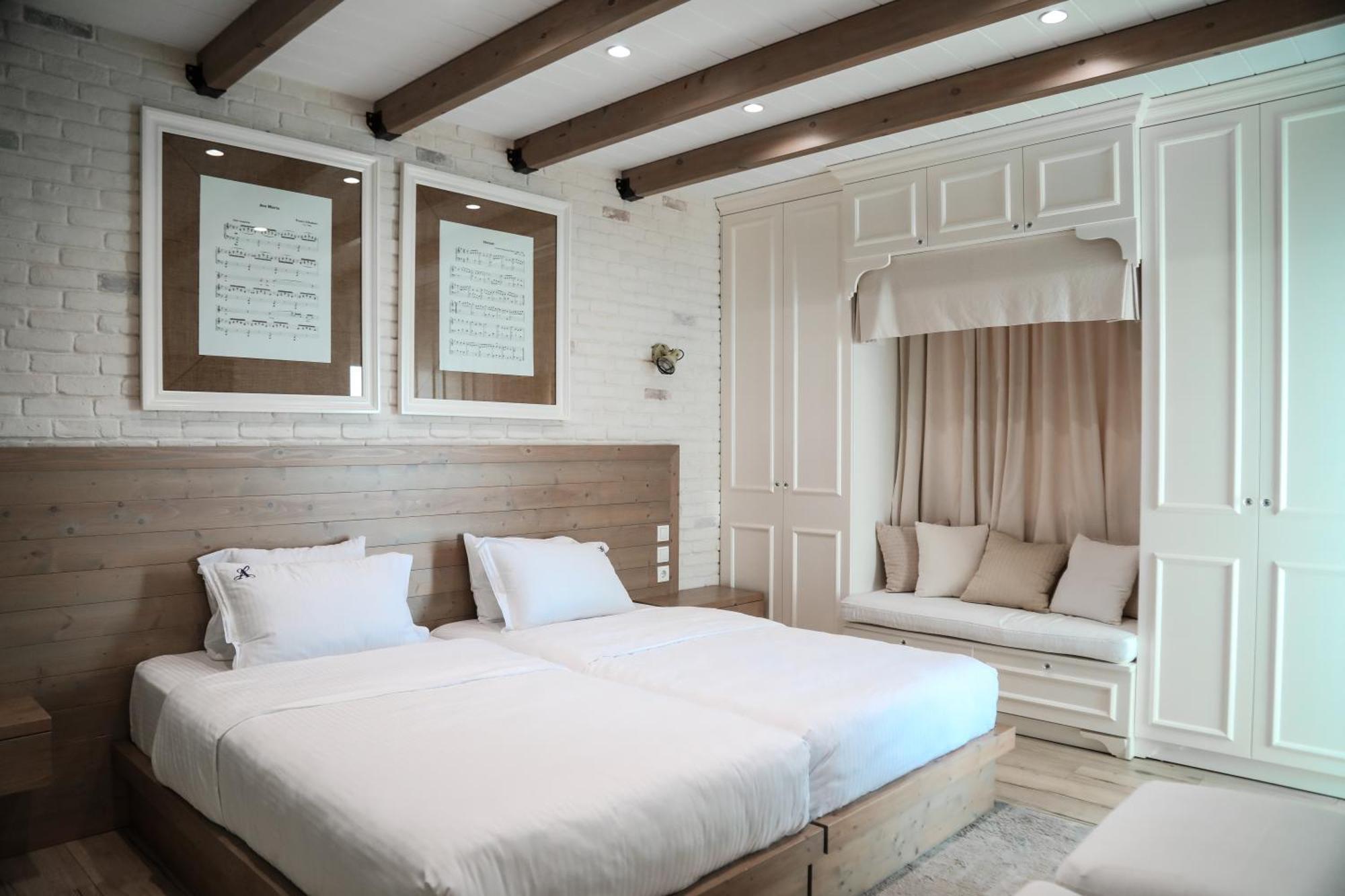 Limani Luxury Apartments Beachfront Sarandë エクステリア 写真