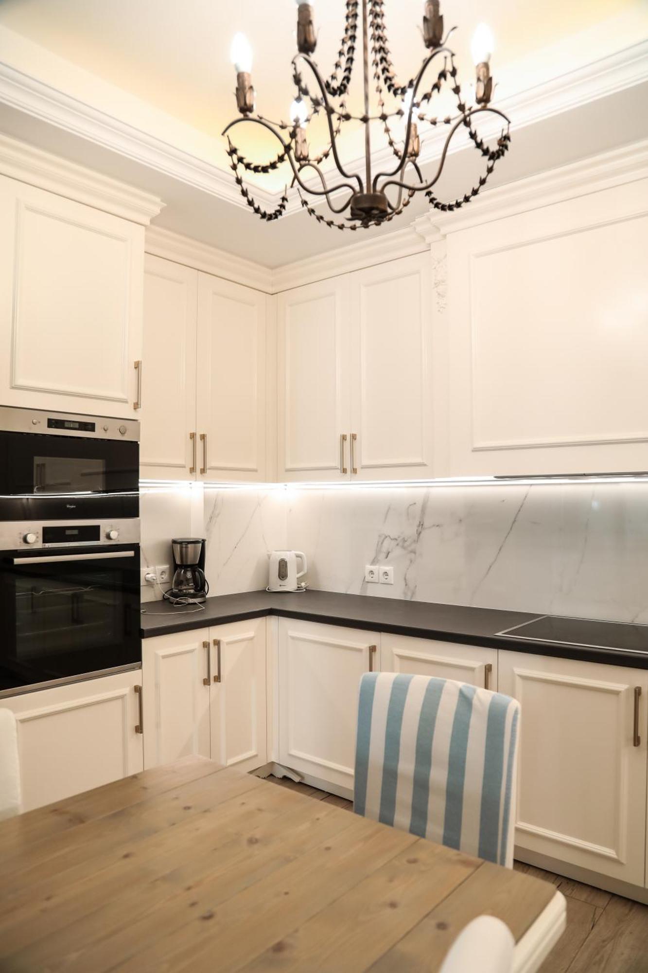 Limani Luxury Apartments Beachfront Sarandë エクステリア 写真