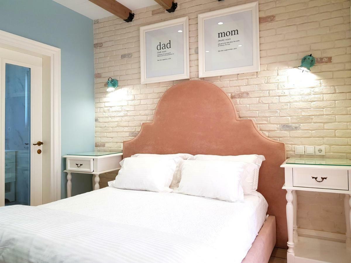 Limani Luxury Apartments Beachfront Sarandë エクステリア 写真